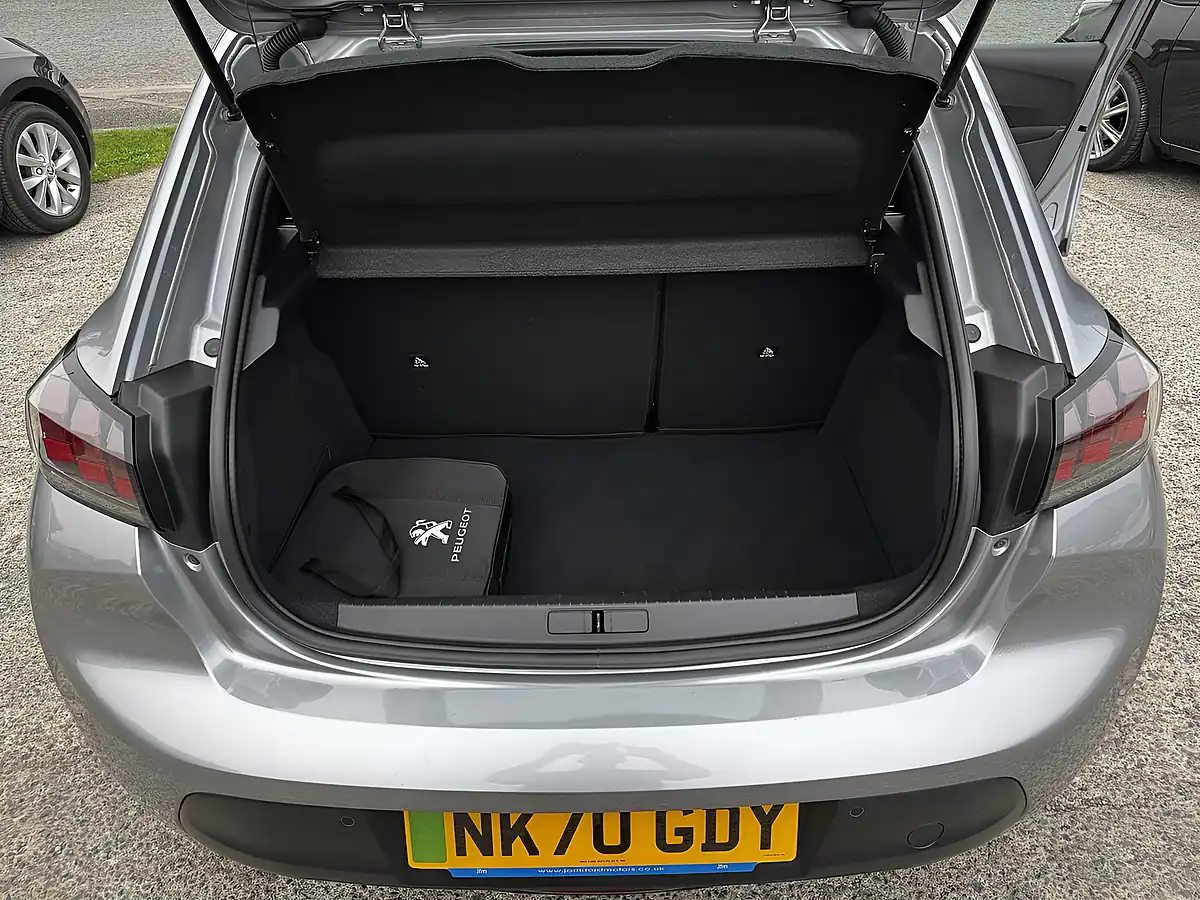 Used 2020 Peugeot E-208 Active Artense Grey Met - Interior and Exterior details 11