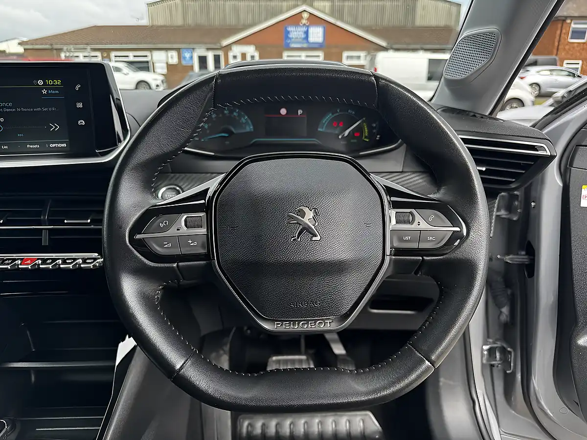 Used 2020 Peugeot E-208 Active Artense Grey Met - Interior and Exterior details 5