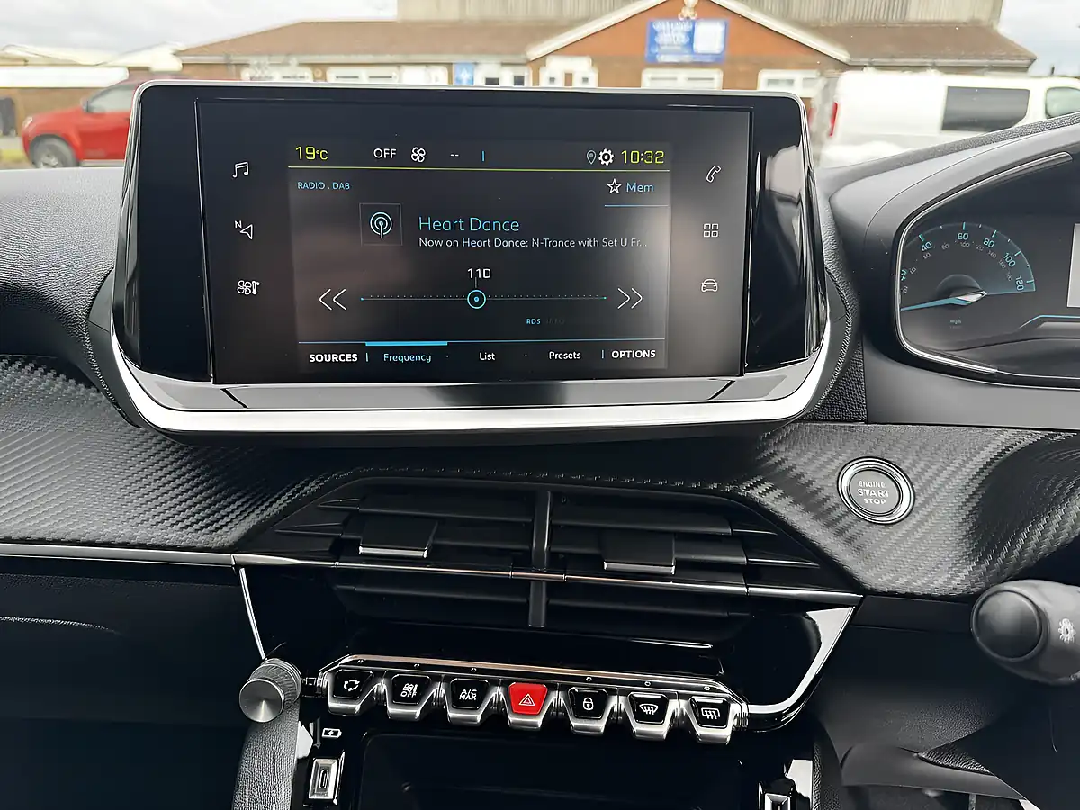 Used 2020 Peugeot E-208 Active Artense Grey Met - Interior and Exterior details 7