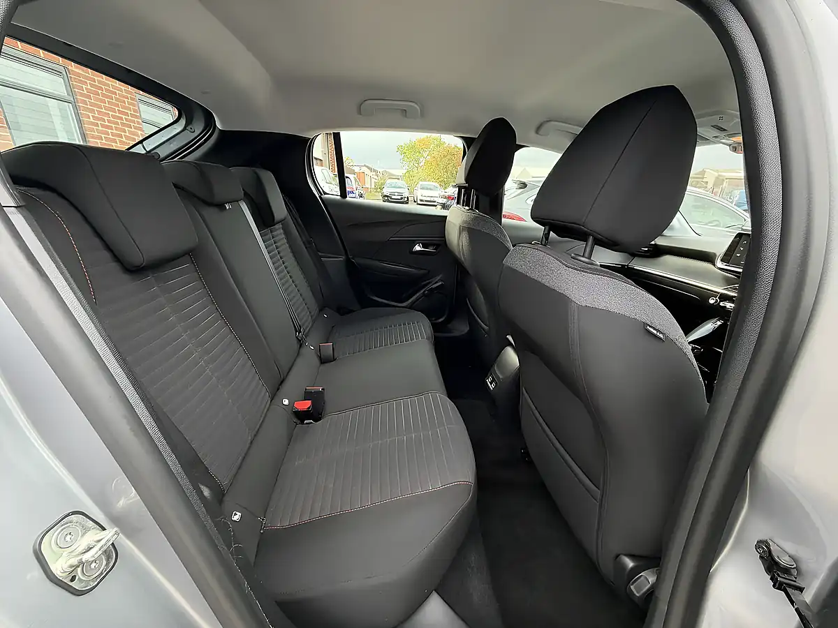 Used 2020 Peugeot E-208 Active Grey Metallic - Interior and Exterior details 4