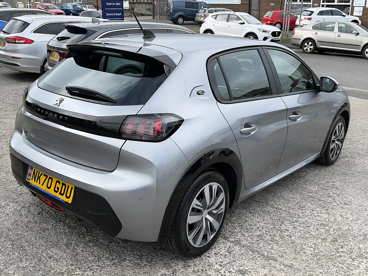 Used 2020 Peugeot E-208 Active Grey Metallic - Interior and Exterior details 6