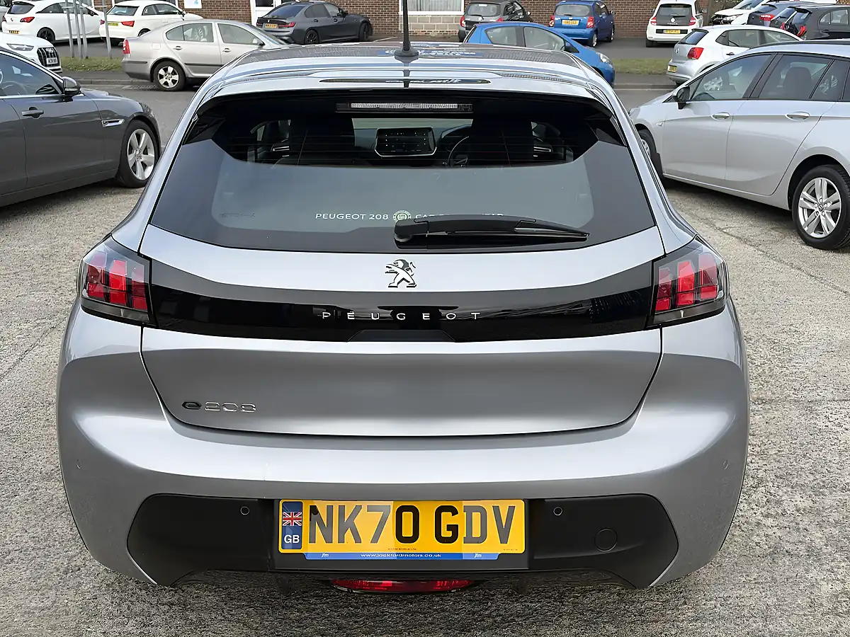 Used 2020 Peugeot E-208 Active Grey Metallic - Interior and Exterior details 7
