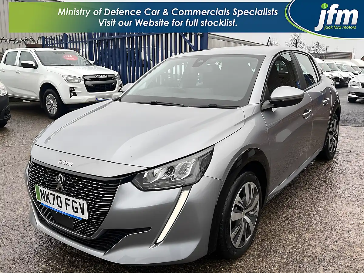 Used 2020 Peugeot E-208 Active Premium Artense Grey Metallic - Interior and Exterior details 10