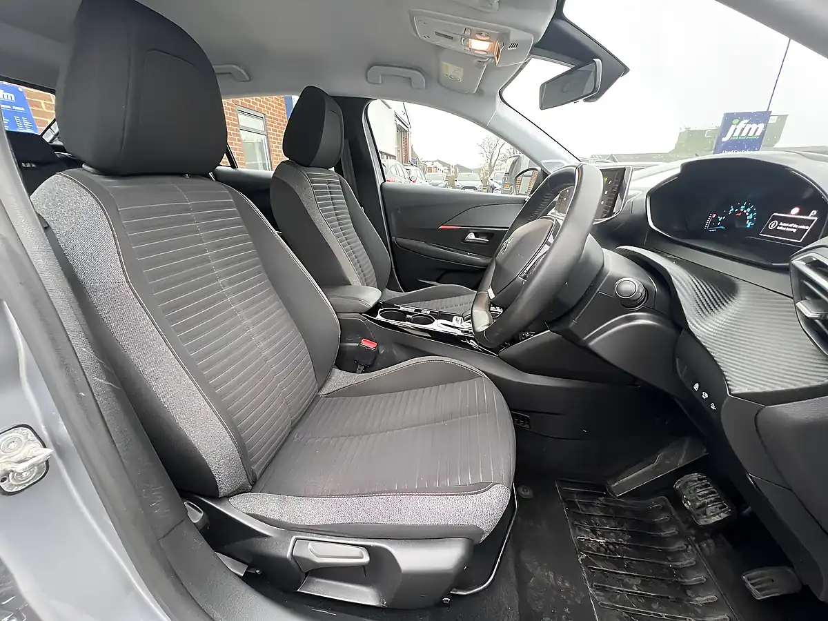 Used 2020 Peugeot E-208 Active Premium Artense Grey Metallic - Interior and Exterior details 3