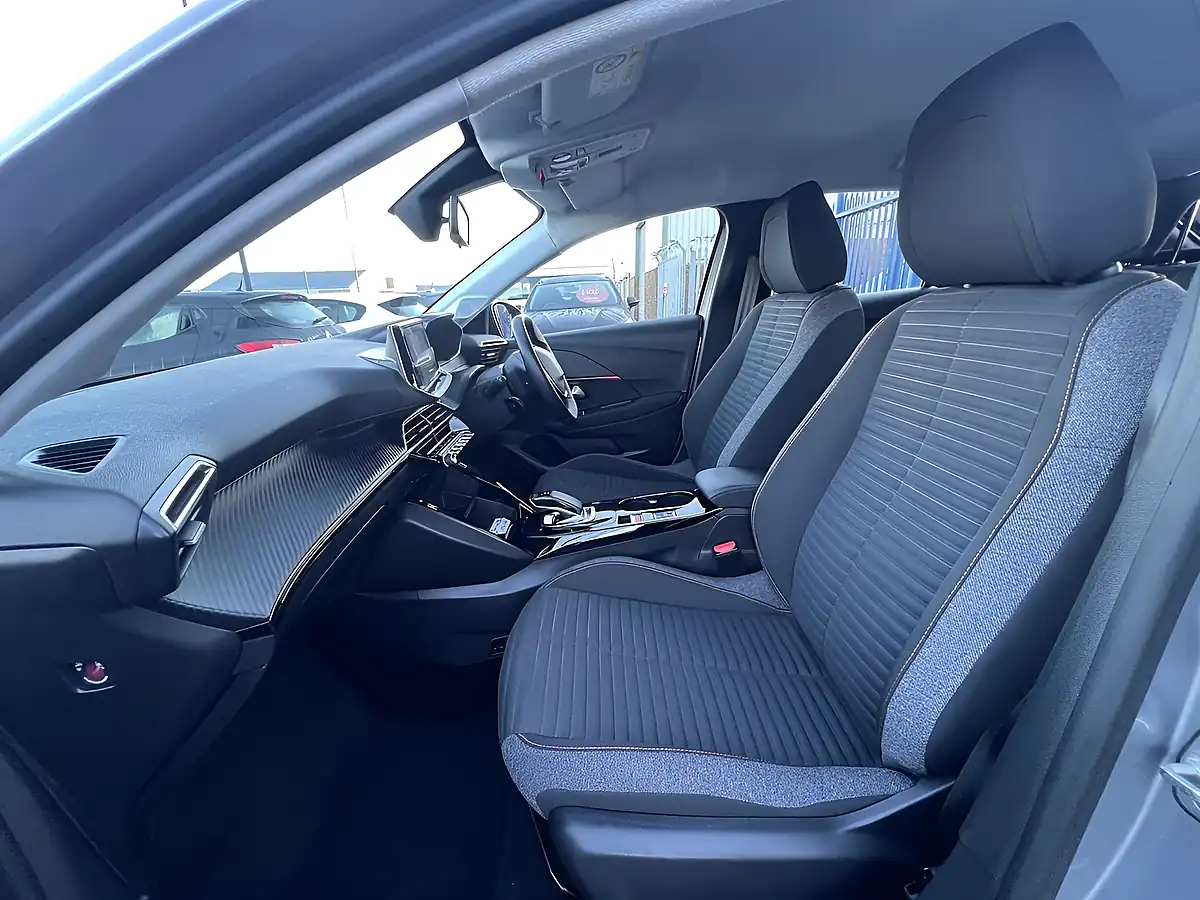 Used 2020 Peugeot E-208 Active Premium Artense Grey Metallic - Interior and Exterior details 15