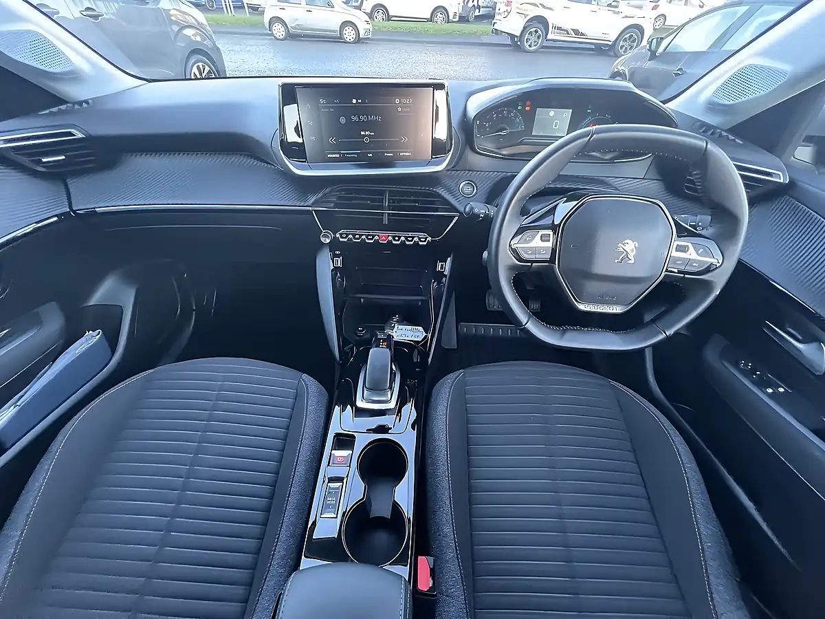 Used 2020 Peugeot E-208 Active Premium Artense Grey Metallic - Interior and Exterior details 2