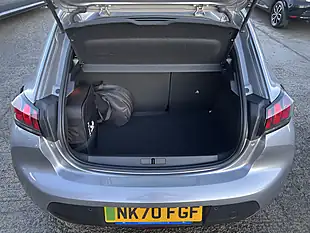 Used 2020 Peugeot E-208 Active Premium Artense Grey Metallic - Interior and Exterior details 20
