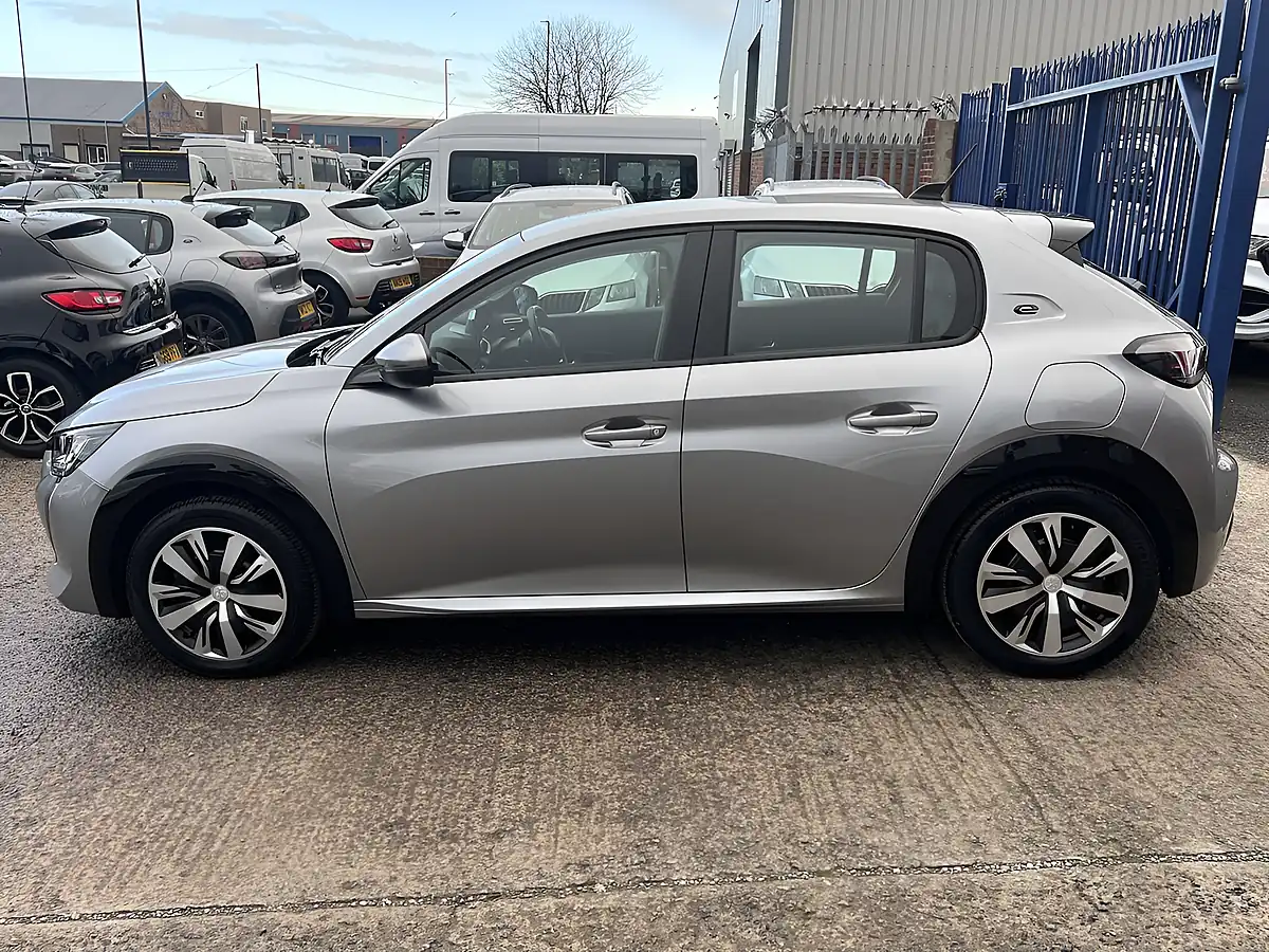 Used 2020 Peugeot E-208 Active Premium Artense Grey Metallic - Interior and Exterior details 10