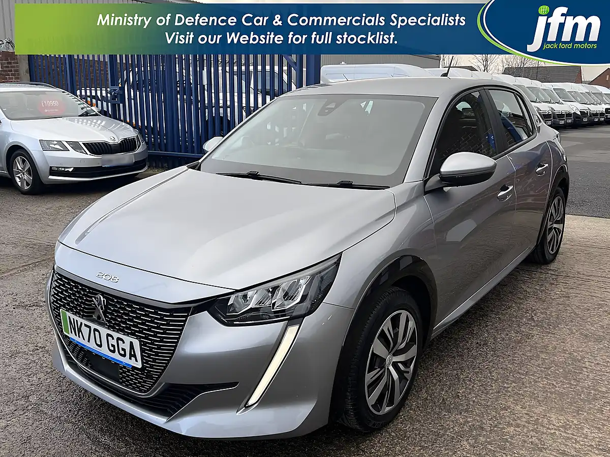 Used 2020 Peugeot E-208 Active Premium Artense Grey Metallic - Interior and Exterior details 11