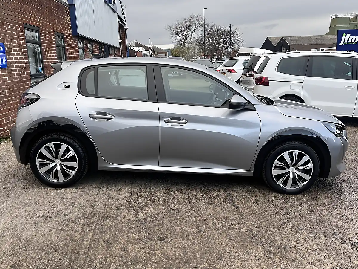 Used 2020 Peugeot E-208 Active Premium Artense Grey Metallic - Interior and Exterior details 6