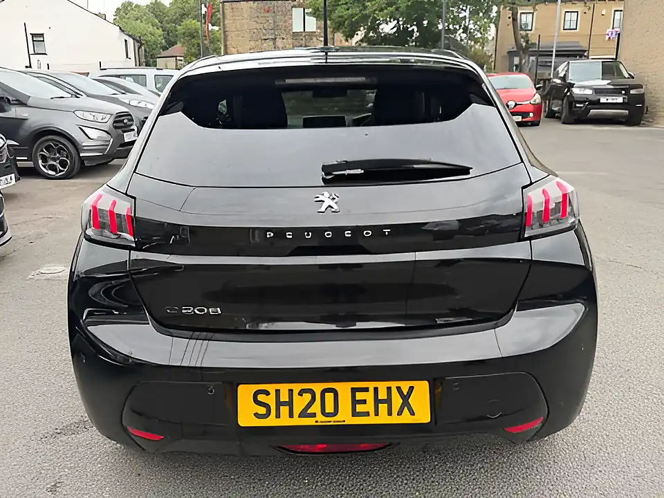 Used 2020 Peugeot e-208 Allure Black - Interior and Exterior details 5