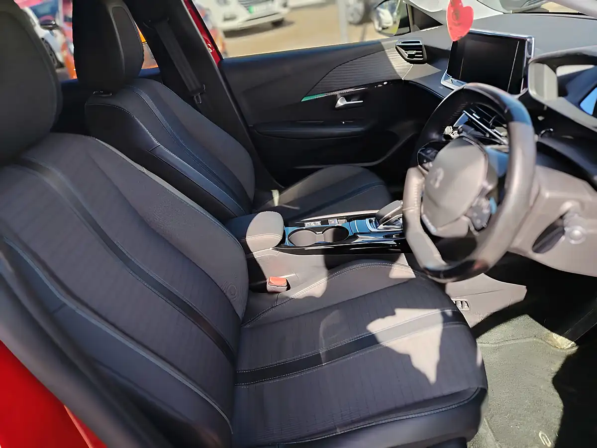 Used 2020 Peugeot E-208 Allure Red - Interior and Exterior details 11