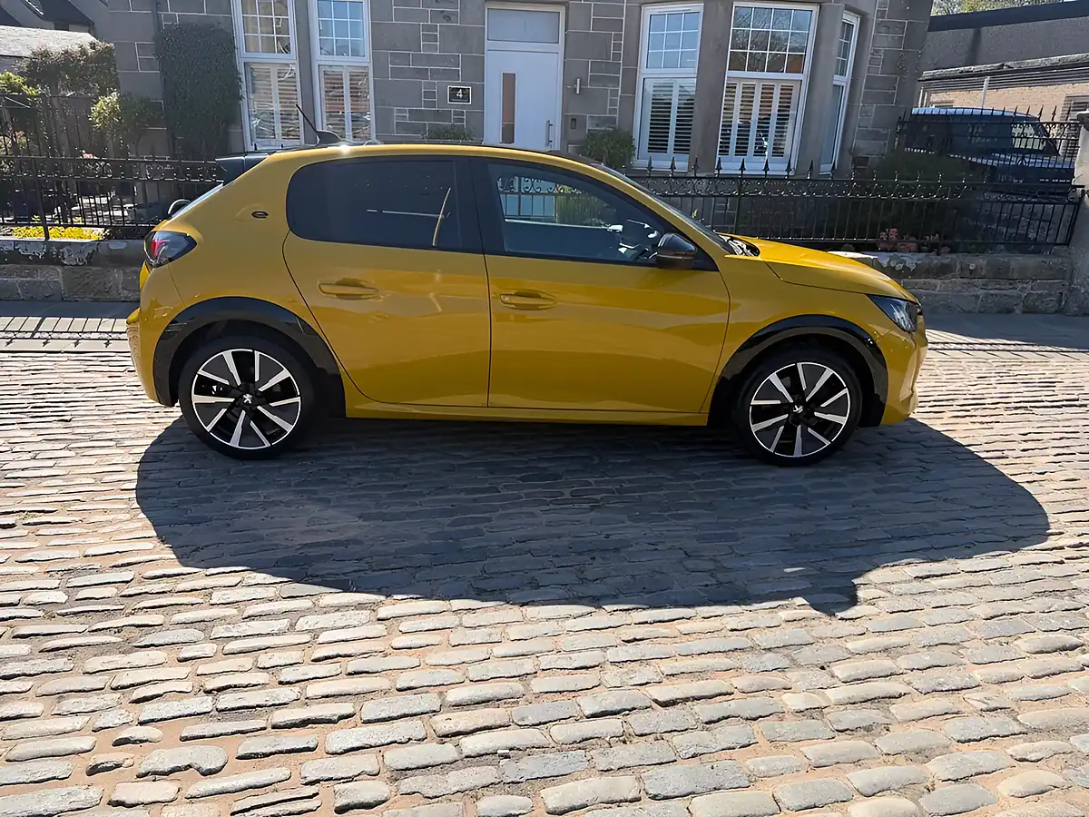Used 2020 Peugeot E-208 GT Line Yellow - Interior and Exterior details 5