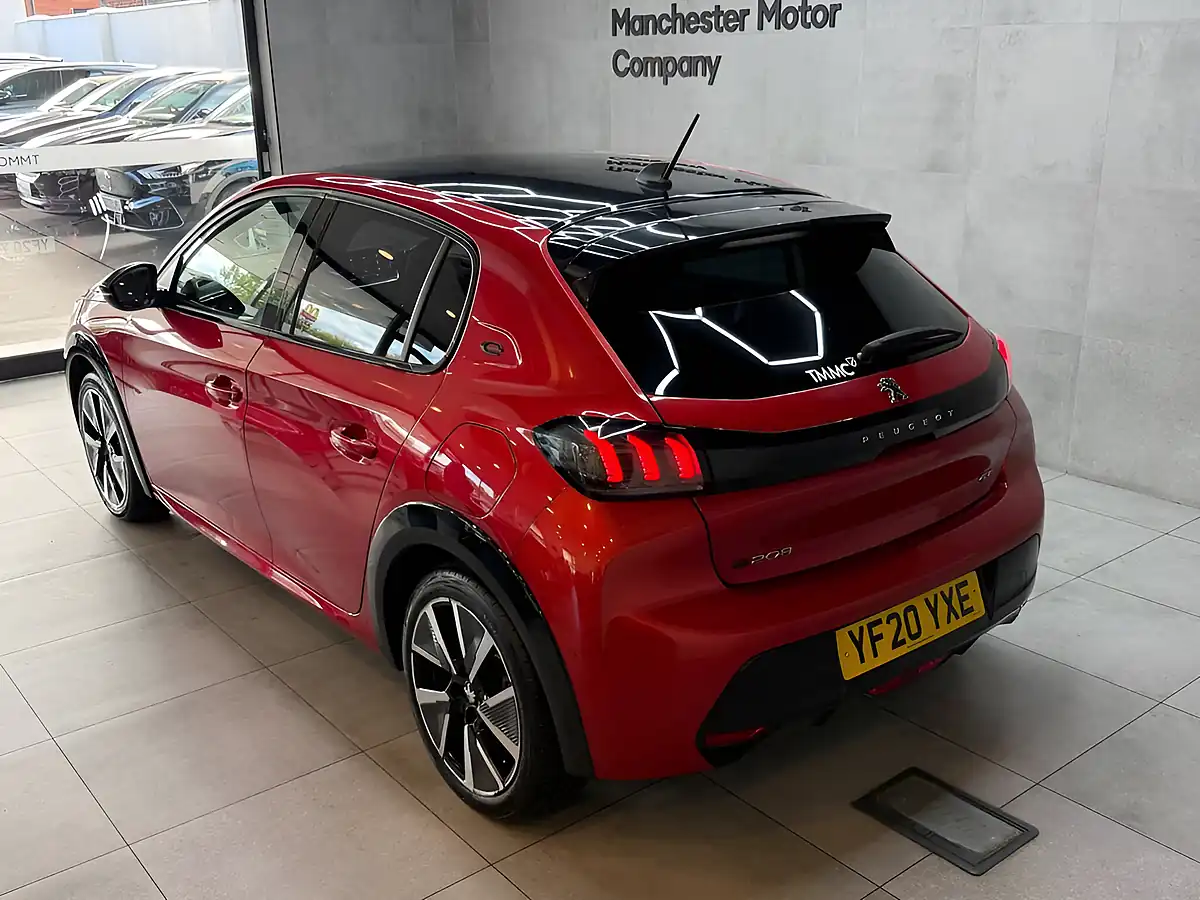 Used 2020 Peugeot E-208 GT Red - Interior and Exterior details 6