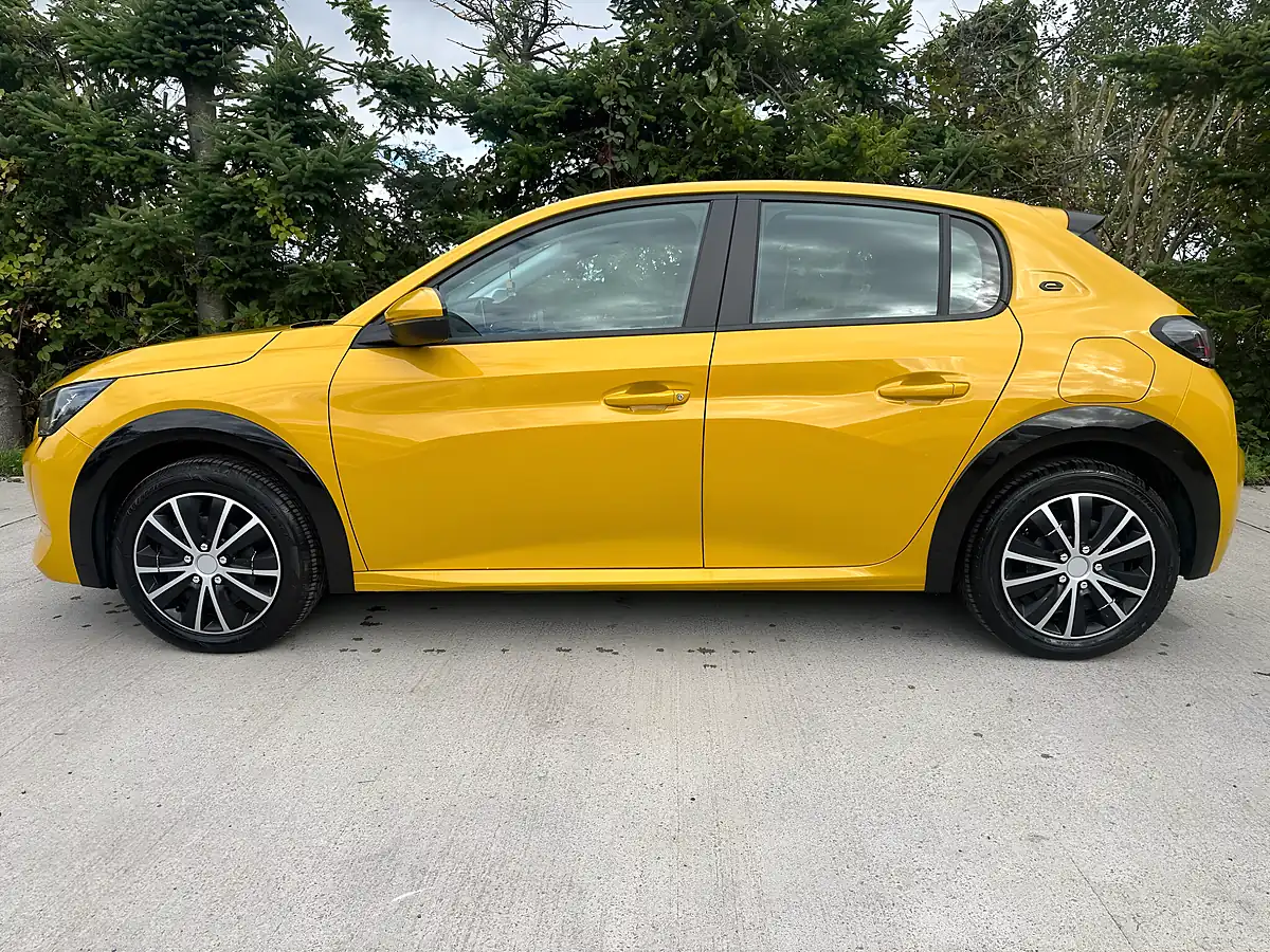 Used 2020 Peugeot E-208 - Interior and Exterior details 3