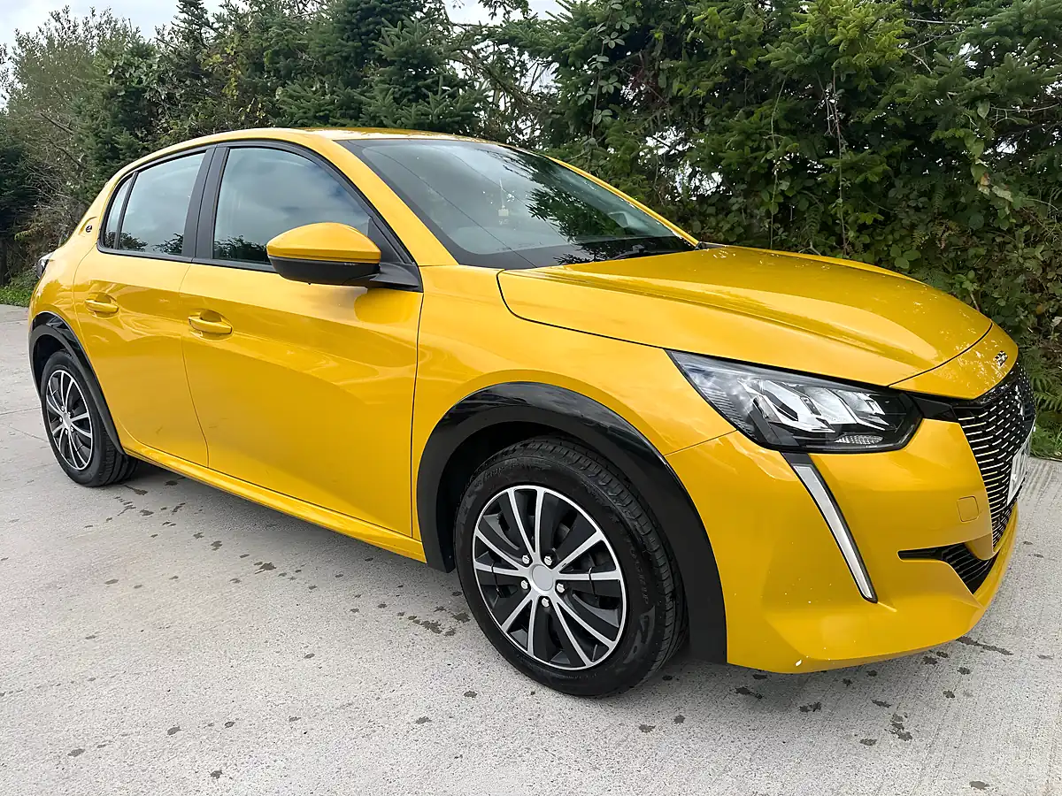 Used 2020 Peugeot E-208 - Interior and Exterior details 9