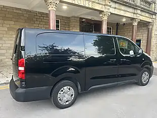 Used 2020 Peugeot Expert Professional L2 Black - Interior and Exterior details 5