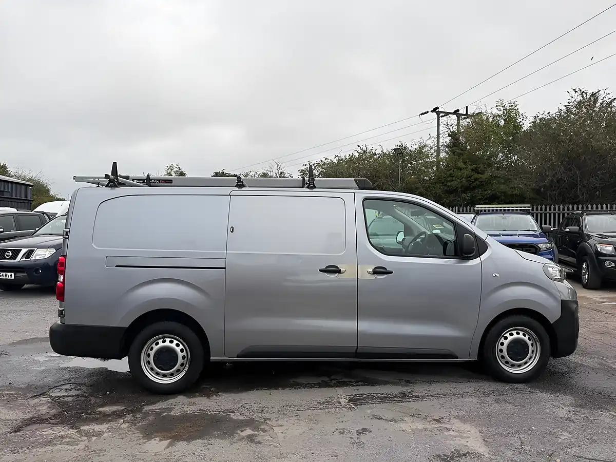 Used 2020 Peugeot Expert Professional Long Panel Van Lwb Grey - Interior and Exterior details 2