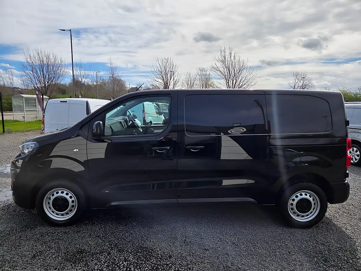 Used 2020 Peugeot Expert Professional Standard Panel Van Mwb Black - Interior and Exterior details 11