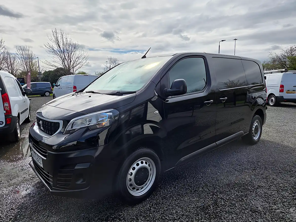 Used 2020 Peugeot Expert Professional Standard Panel Van Mwb Black - Interior and Exterior details 9