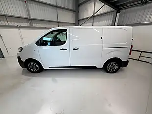 Used 2020 Peugeot Expert Professional Standard White - Interior and Exterior details 4