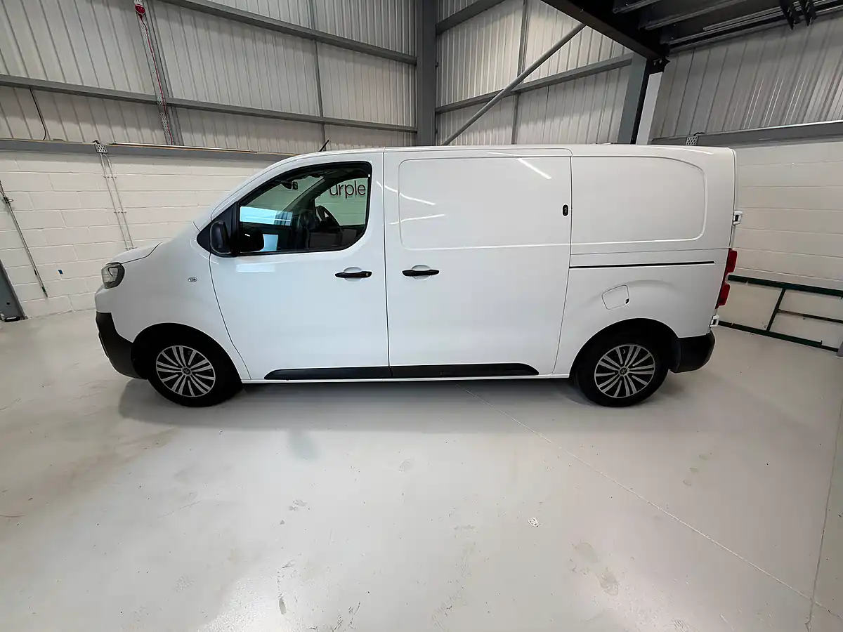 Used 2020 Peugeot Expert Professional Standard White - Interior and Exterior details 4