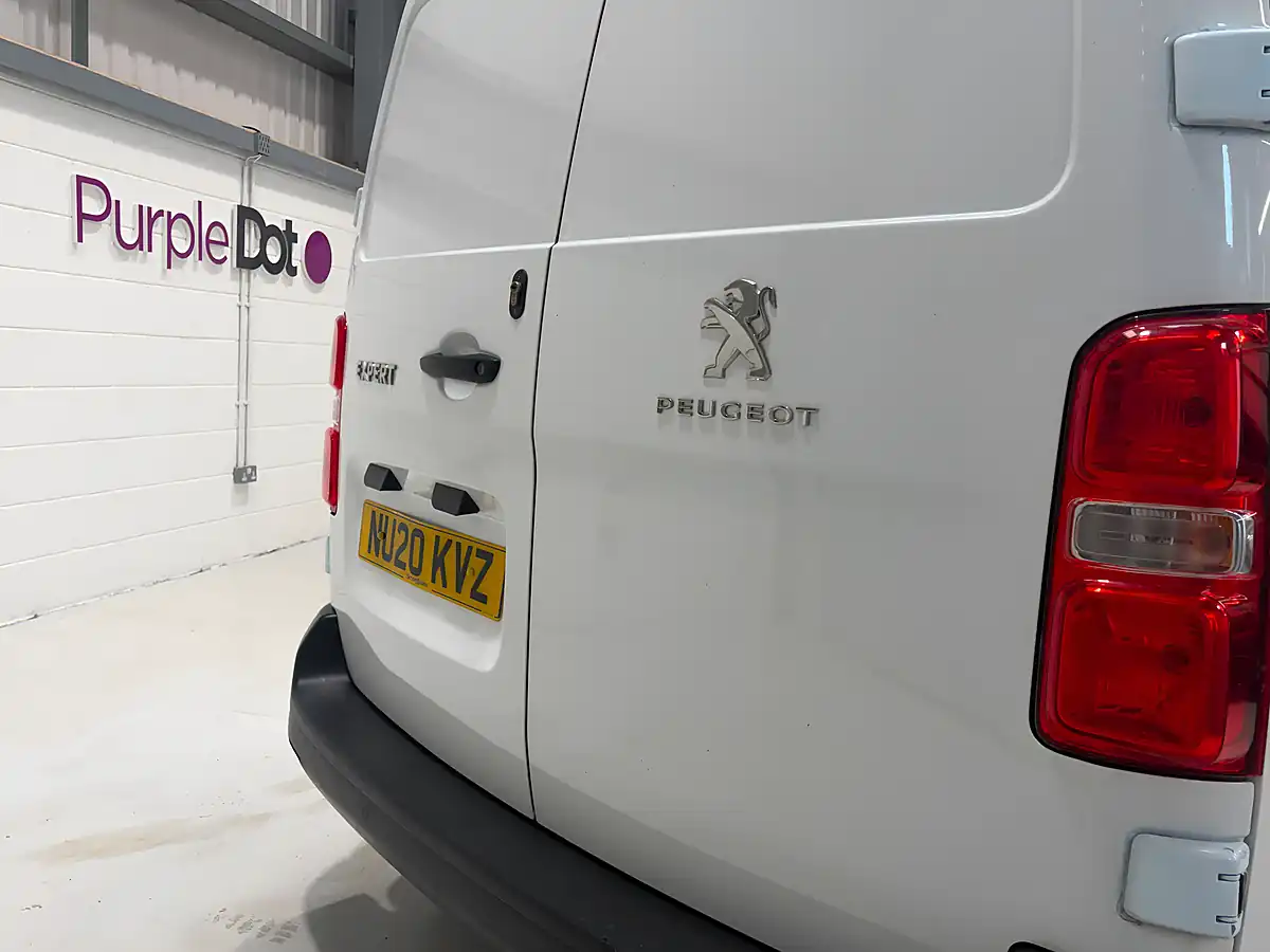 Used 2020 Peugeot Expert Professional Standard White - Interior and Exterior details 8