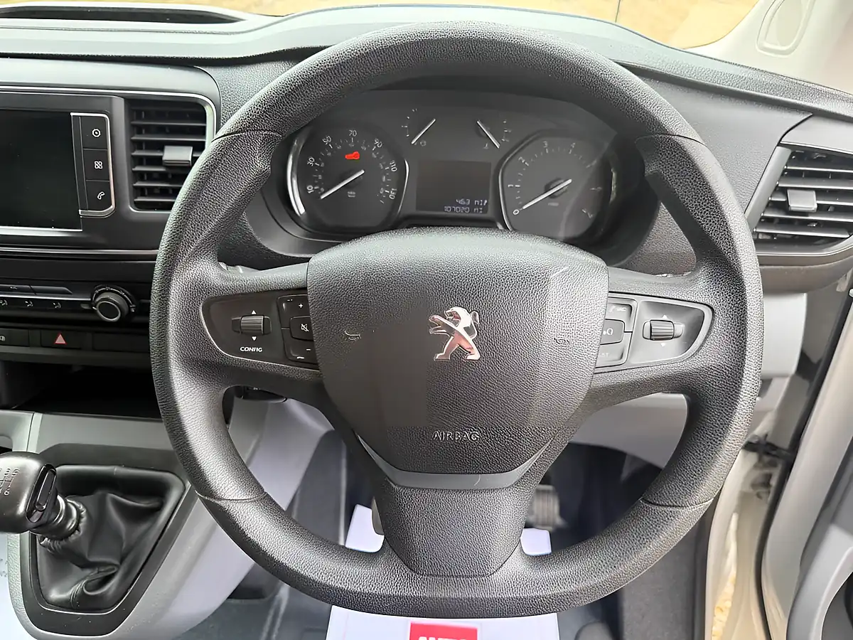 Used 2020 Peugeot Expert Professional Standard White - Interior and Exterior details 13