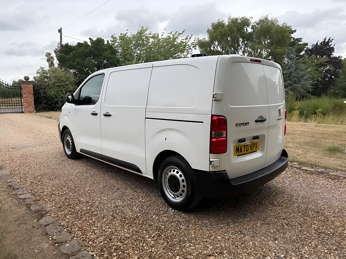 Used 2020 Peugeot Expert Professional Standard White - Interior and Exterior details 3