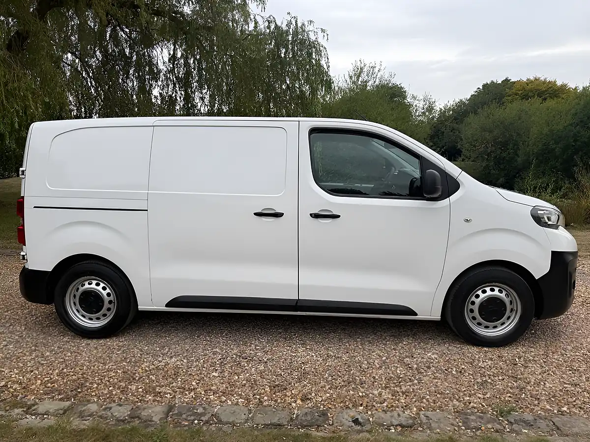 Used 2020 Peugeot Expert Professional Standard White - Interior and Exterior details 6