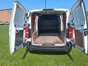Used 2020 Peugeot Expert Professional Standard White - Interior and Exterior details 11