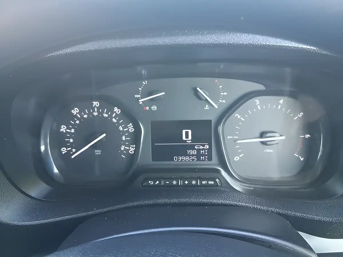 Used 2020 Peugeot Expert Professional Standard White - Interior and Exterior details 14