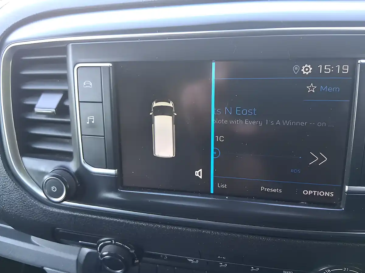 Used 2020 Peugeot Expert Professional Standard White - Interior and Exterior details 17