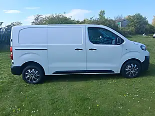 Used 2020 Peugeot Expert Professional Standard White - Interior and Exterior details 6