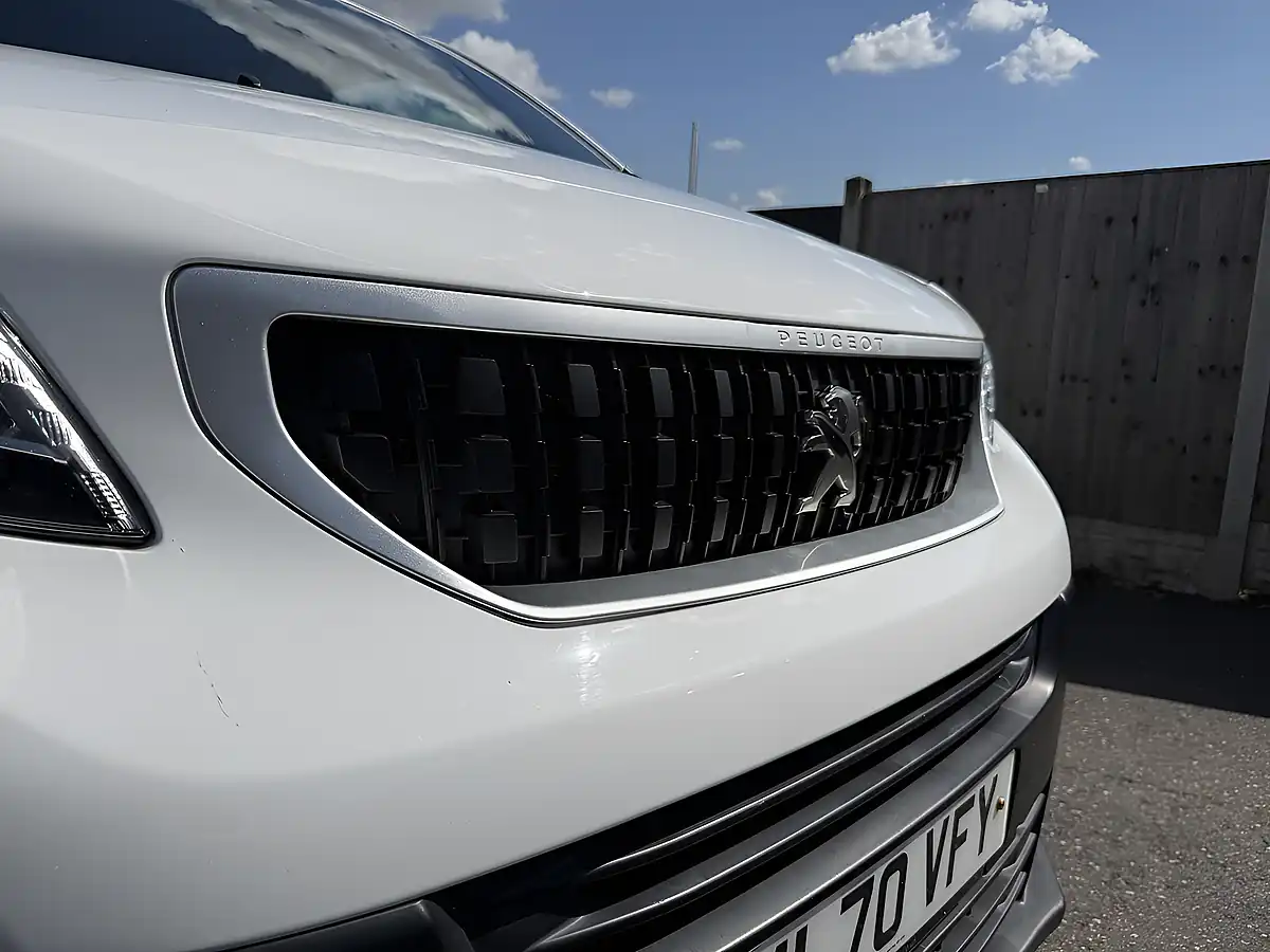 Used 2020 Peugeot Expert Professional White - Interior and Exterior details 2