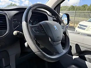 Used 2020 Peugeot Expert Professional White - Interior and Exterior details 20