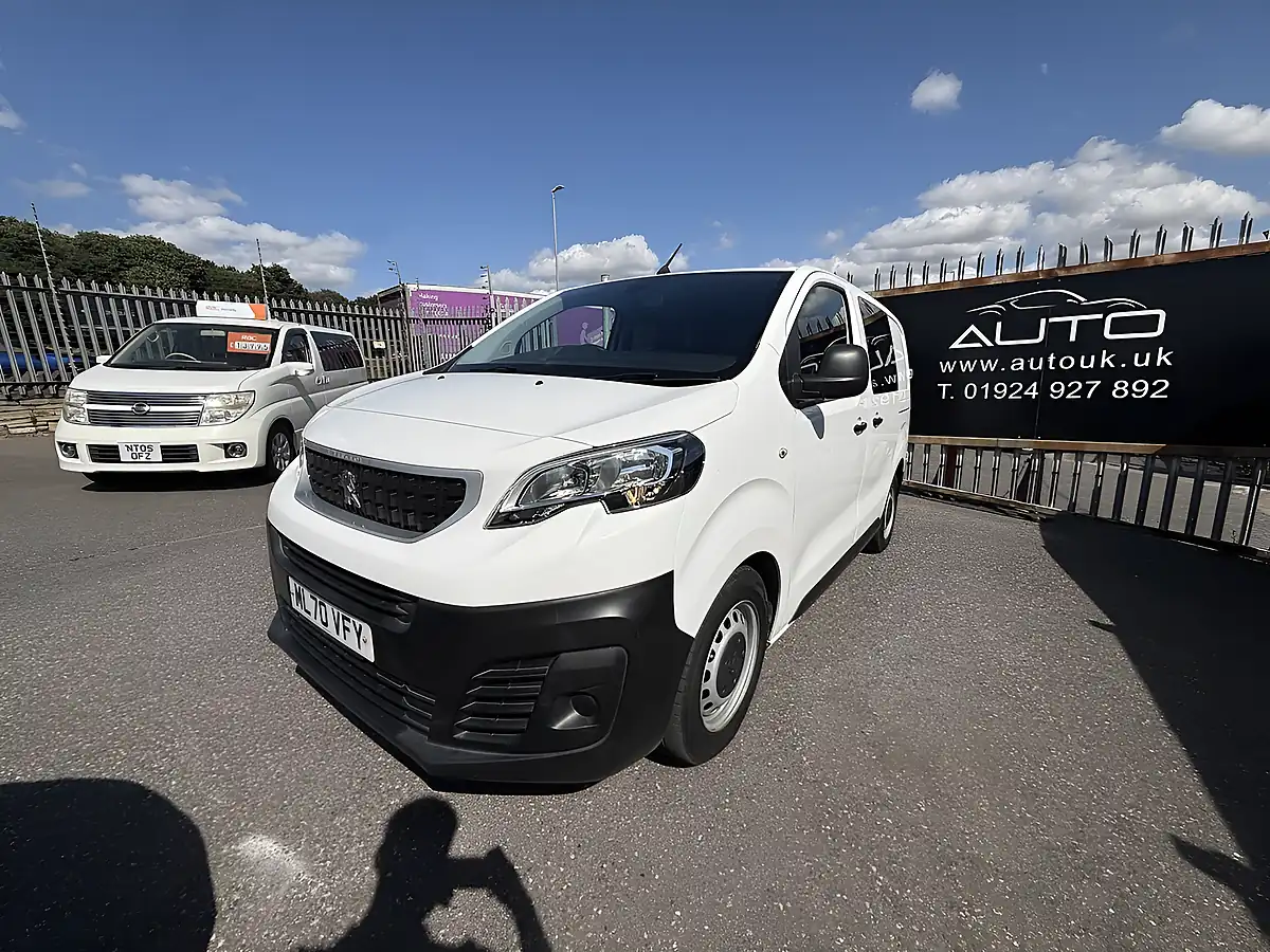 Used 2020 Peugeot Expert Professional White - Interior and Exterior details 4