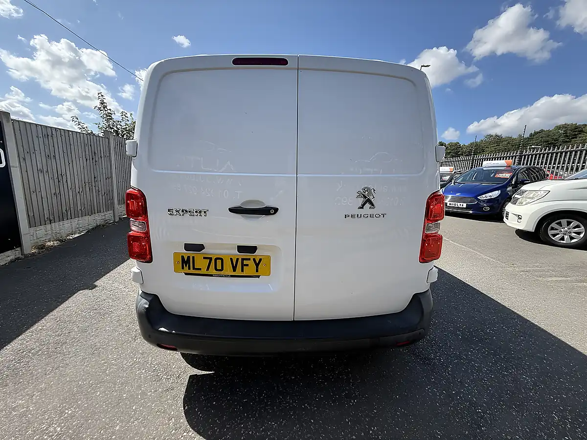 Used 2020 Peugeot Expert Professional White - Interior and Exterior details 9