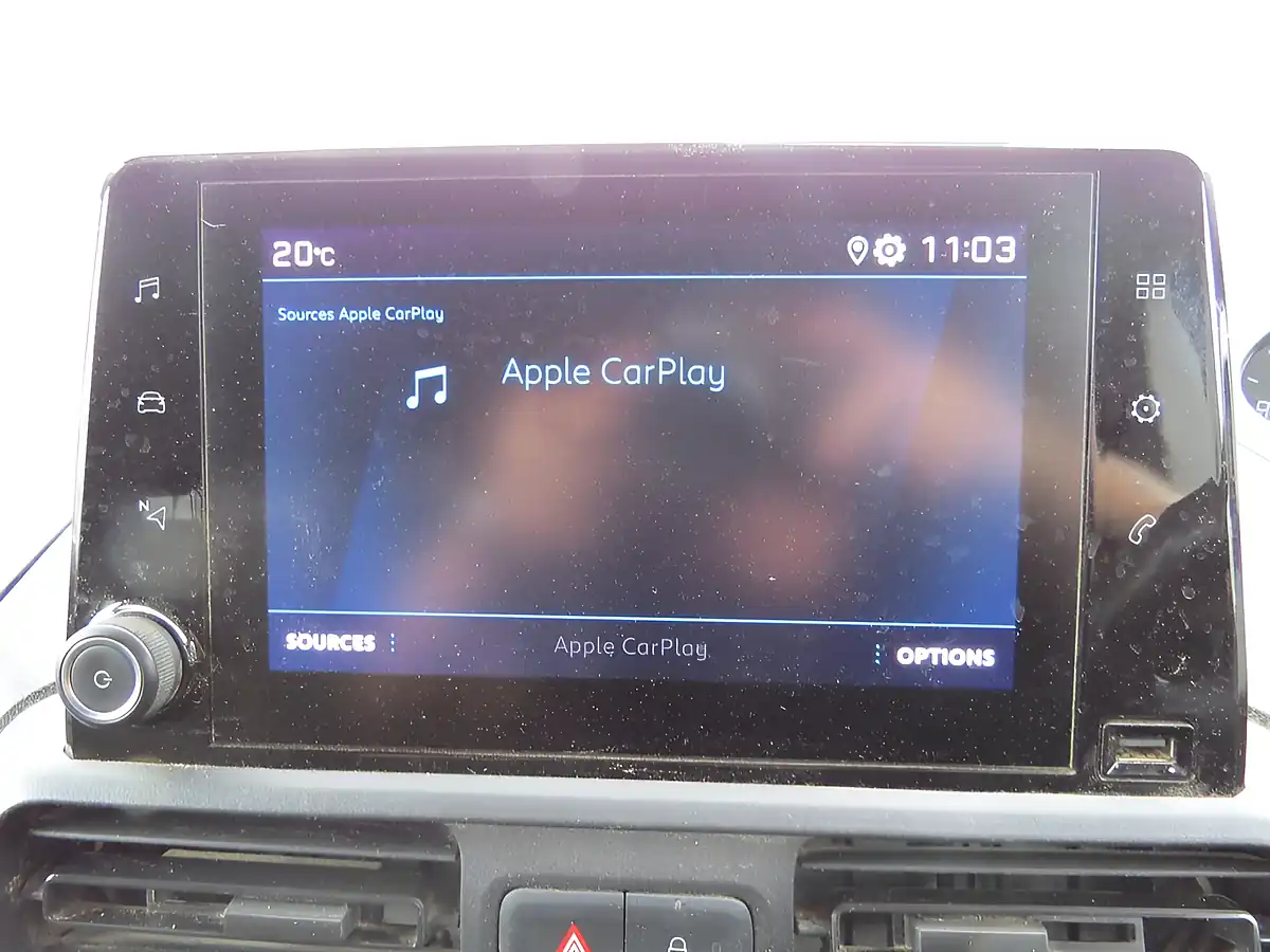 Used 2020 Peugeot Partner 1000 Professional Grey - Interior and Exterior details 17