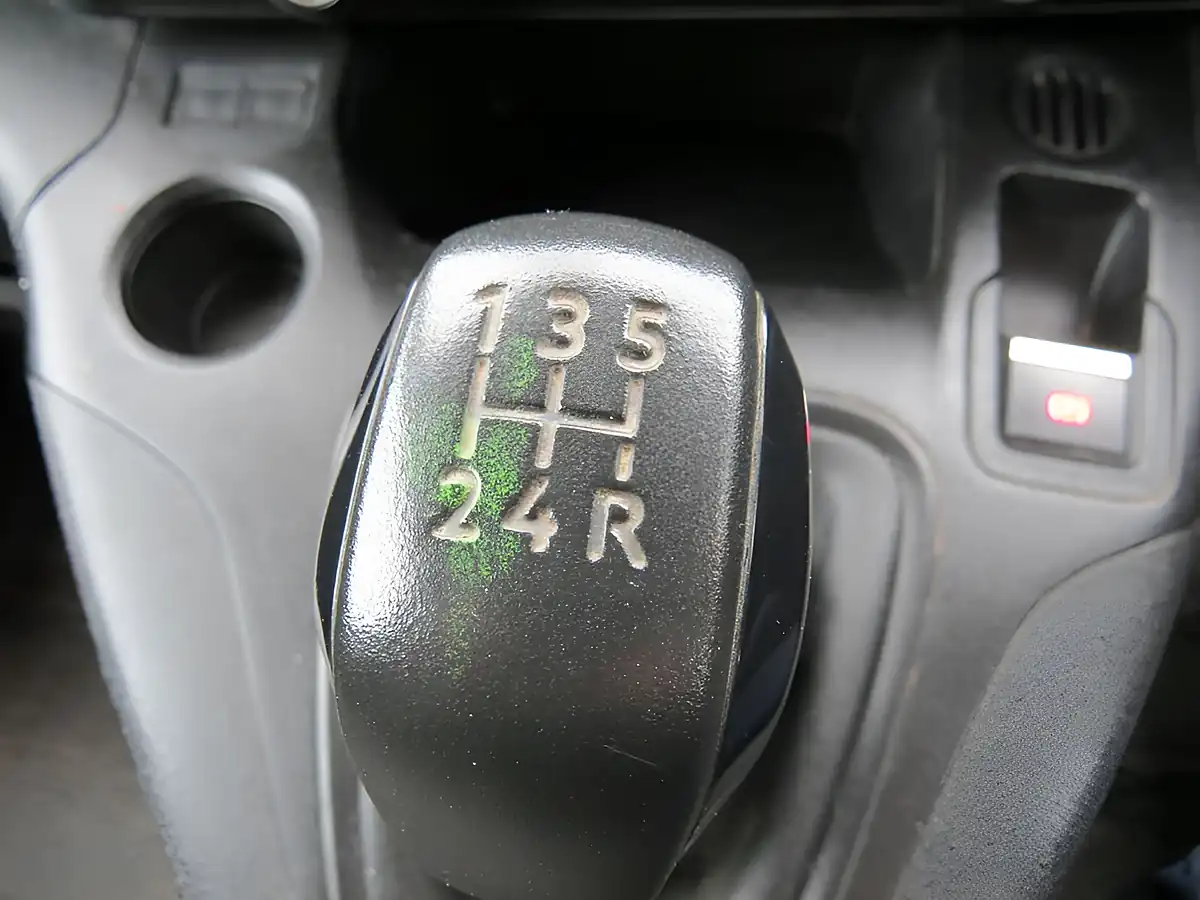 Used 2020 Peugeot Partner 1000 Professional Grey - Interior and Exterior details 19
