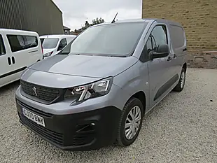 Used 2020 Peugeot Partner 1000 Professional Grey - Interior and Exterior details 4