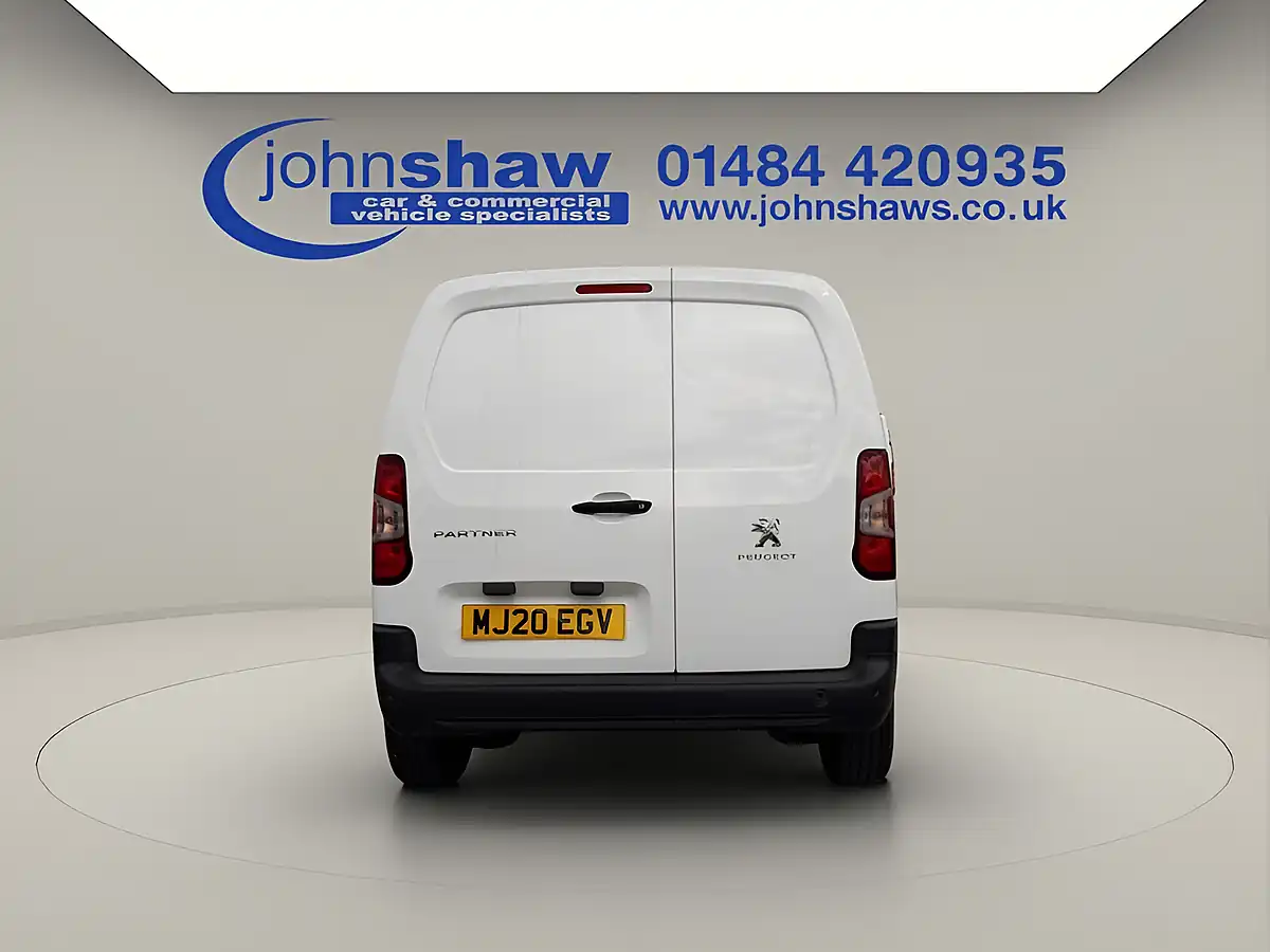 Used 2020 Peugeot Partner 1000 Professional Premium White - Interior and Exterior details 15