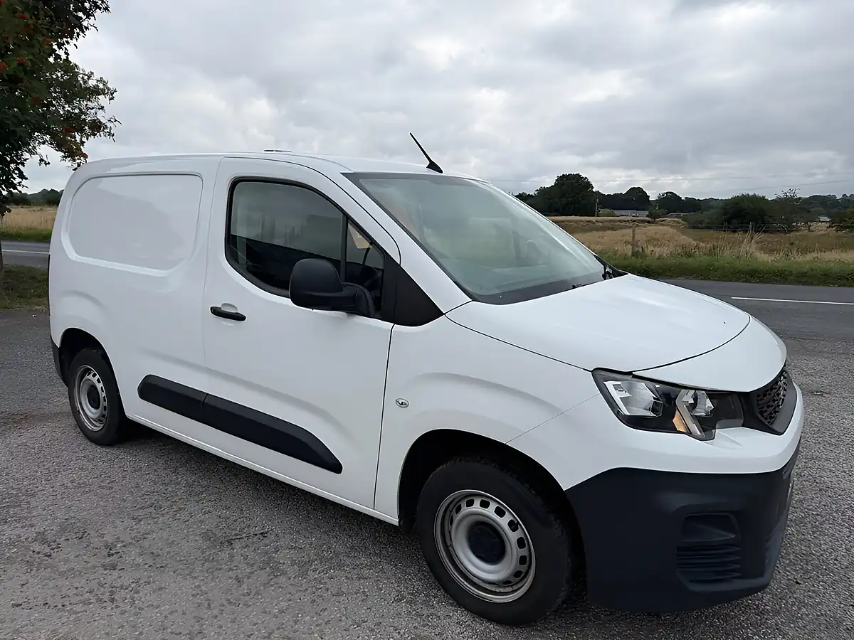 Used 2020 Peugeot Partner 650 S Standard Panel Van White - Interior and Exterior details 2