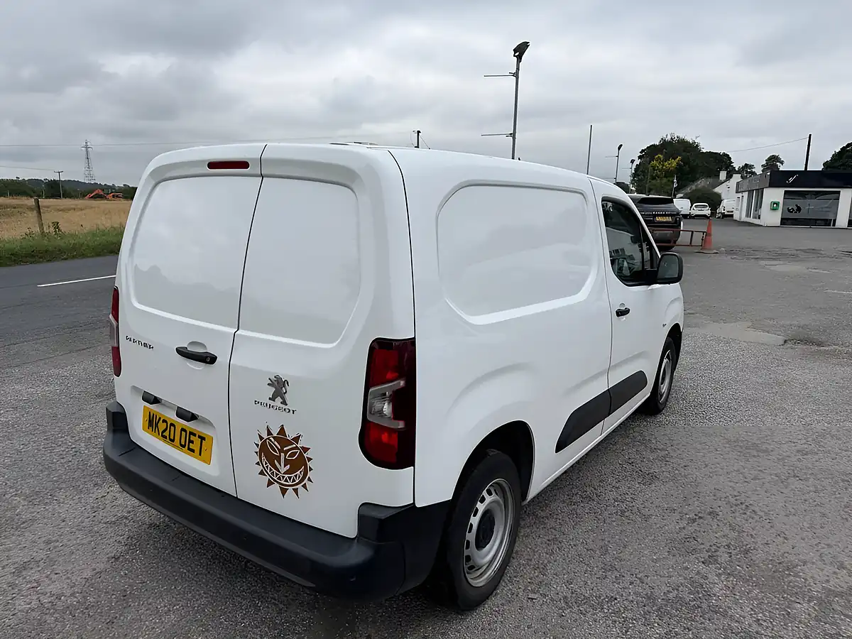 Used 2020 Peugeot Partner 650 S Standard Panel Van White - Interior and Exterior details 4