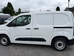 Used 2020 Peugeot Partner 650 S Standard Panel Van White - Interior and Exterior details 7