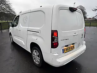 Used 2020 Peugeot Partner Asphalt White - Interior and Exterior details 5