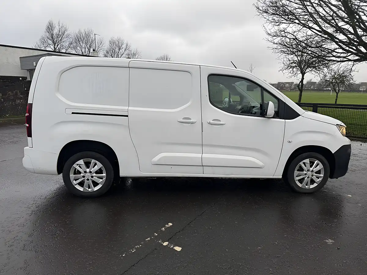 Used 2020 Peugeot Partner Asphalt White - Interior and Exterior details 8