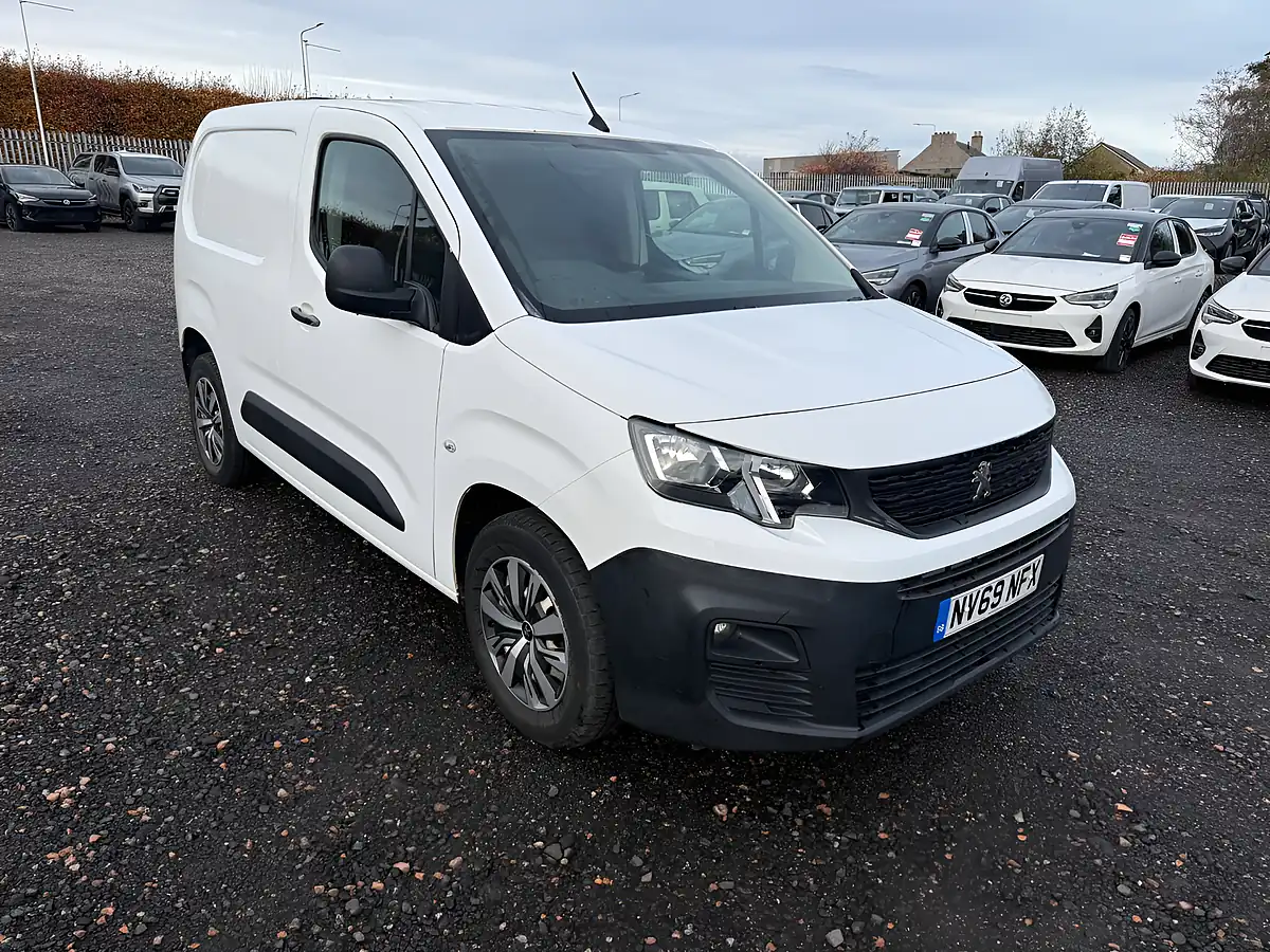 Used 2020 Peugeot Partner Grip Standard Panel Van White - Front View