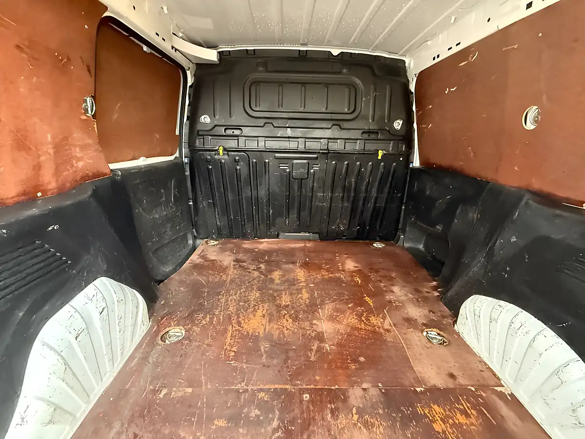 Used 2020 Peugeot Partner Grip Standard Panel Van White - Interior and Exterior details 12