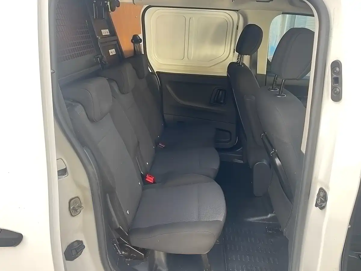 Used 2020 Peugeot Partner Professional Crew Van White - Interior and Exterior details 12